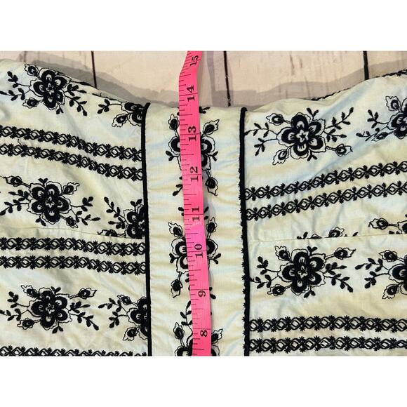 Carole Little Boho black & white dress Embroidery Size 8 - Picture 9 of 10